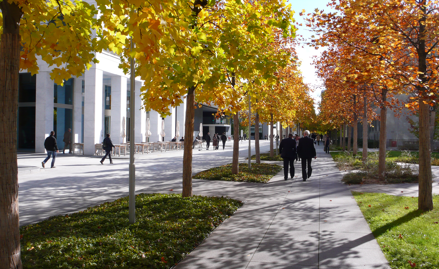 アート・デザイン・音楽 Vittorio Lampugnani: Novartis Campus Novartis Campus – Lampugnani Office Building - Licht Kunst